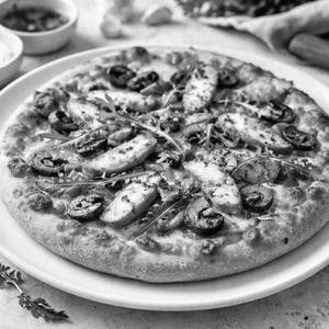 Grilled Mushroom Chicken Pizza