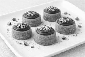 Nutella Hazelnut Oshe Bul Bul Kunafa Baklava