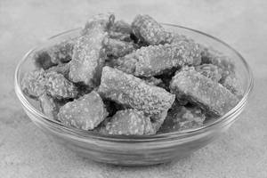 Gur Para [200 Gms]
