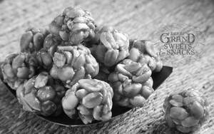 Groundnut Urundai ( 250 Gms )