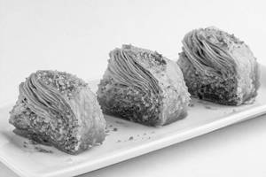 Cashew & Almond Rose Bud Baklava