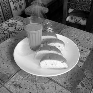 bun maska & chai