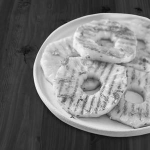 Grilled Pine Apple slices with Chilli Flakes