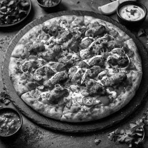 Butter Tandoori Chicken Pizza