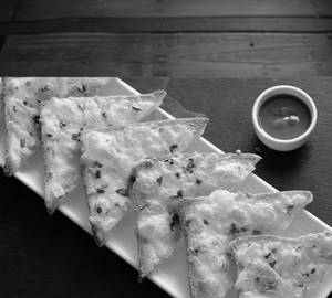 Chilli Cheese Garlic Bread
