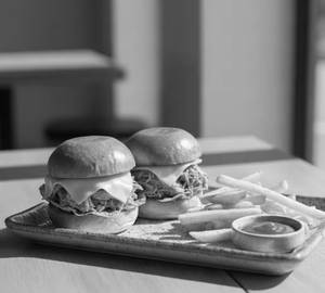 Pulled Chicken Slider