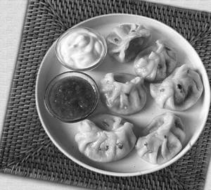 Chicken momos