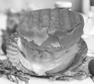 Tandoori veg cheese burger