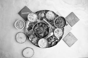 Special Dal Bafla Thali
