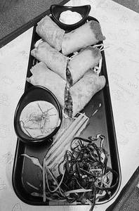 Veg. Spring Roll (6pcs.)