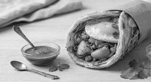 Single Egg Double Aloo Roll