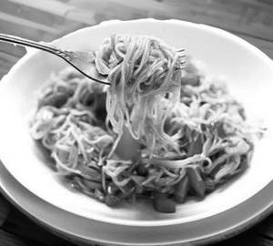 Hot Garlic Singapuri Noodles