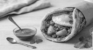 Single Egg Single Aloo Roll