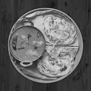 Paratha [2 Pcs] + Chicken Salna