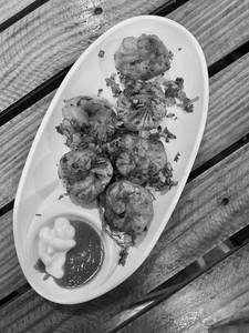 Veg Pan Fry Momos (5 Pcs)