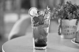 Peach And Mint Mojito