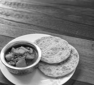 Aloo Sabji + 2 Plain Paratha