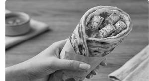 Single Egg Single Paneer Roll