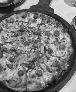 Peppy Paneer Pizza