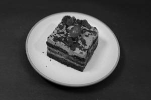 Black Forest Pastry [1 Piece]