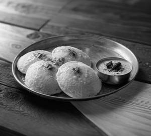 Ghee Idly [4 Pieces]