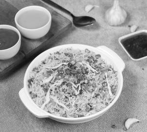 Veg Burnt Garlic Rice/Noodles