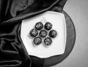 Kaju Chocolate Ball