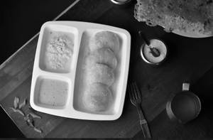 Ghee Podi Idli [4 Pieces]