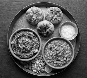 Fried Baati Chokha ( 3 Pcs. )