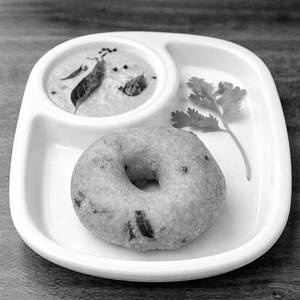 Medhu Vadai