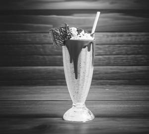 Brownie with Nutella milk shake