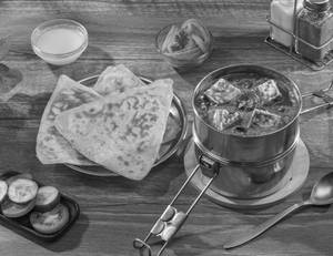 Palak Paneer - PARATHA Meal