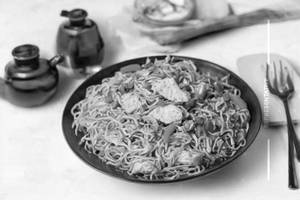Schezwan Chicken Noodles