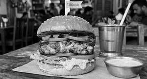 Tandoori Paneer Burger