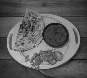(2Pc) Laccha Pratha + (1Pc) Dehati Chicken