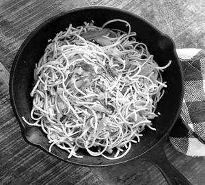 Veg Hakka Noodles