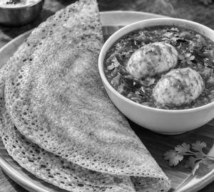 Dosa And Egg Curry