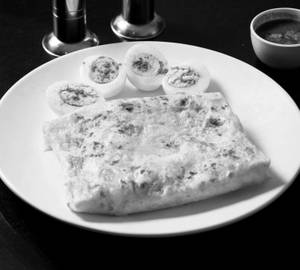 Egg Veechu Parotta