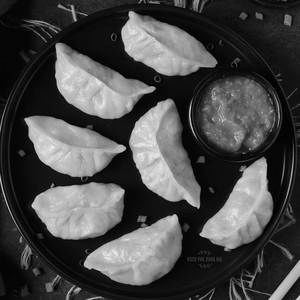 Steam Soyabean Momos [6 Pieces]