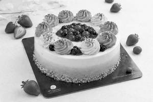 Mixed Berries Cake