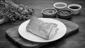 Veg Paneer Puff [2 Piece ]