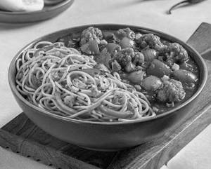 Hakka Noodles Gobi Manchurian Bowl