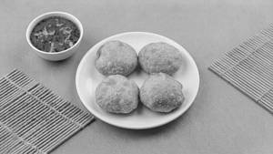 Club Sabji Kachori [ 5 Pcs]