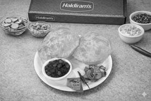 Chola Bhatura