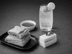Hot N Crispy Veg Puff +Pineapple Pastry + Classic Virgin Mojito