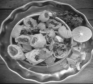 Cut Mirchi Roast (of 8 Bajji)