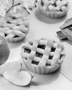 Apple Pie (160gm)
