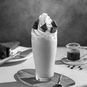 Tiramisu cake Slice Shake