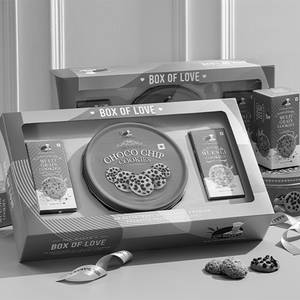 BOX OF LOVE
