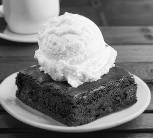 Brownie  vanilla icecream